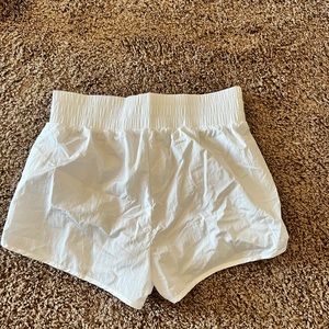 -Comt white athletic short!